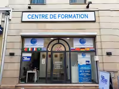 L 'UNIVERS DES LANGUES Cannes